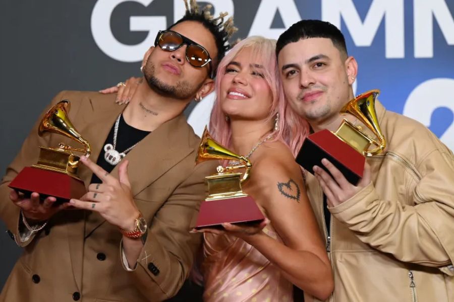 Latin Grammy Ödülleri Tarih Verdi