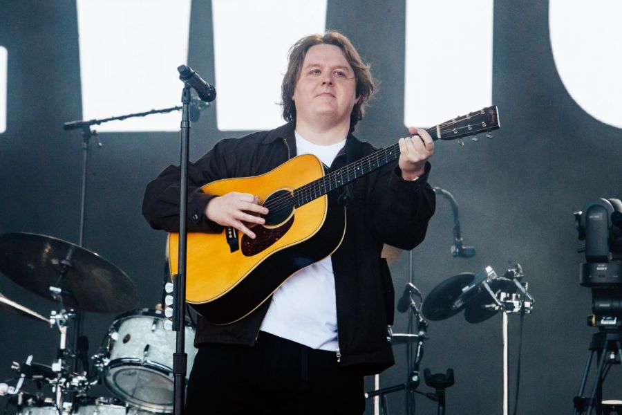 Lewis Capaldi Yeni Müzik Yapmaya Başlıyor