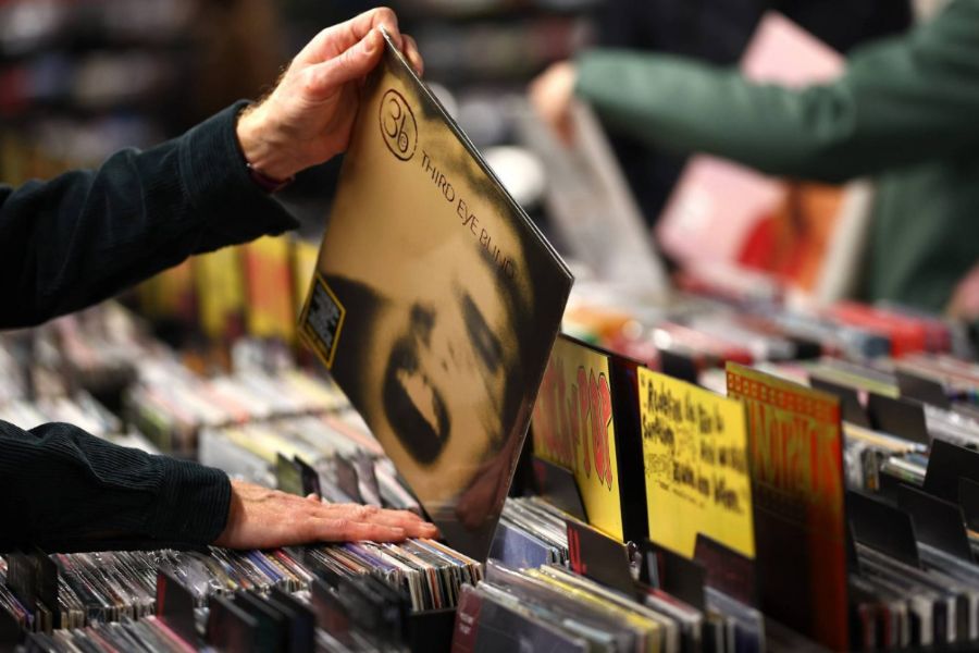 Fiziksel Müzik Satışları 20 Yıl Sonra İlk Kez Arttı