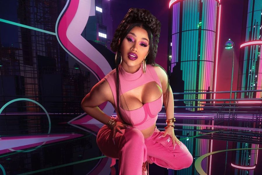 Cardi B'den Olay Elbise