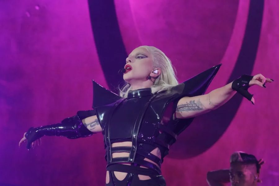 Lady Gaga Konser Filminin Fragmanını Paylaştı