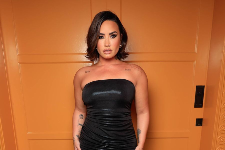 Demi Lovato Yeni Müzik Üzerinde Çalıştığını Açıkladı