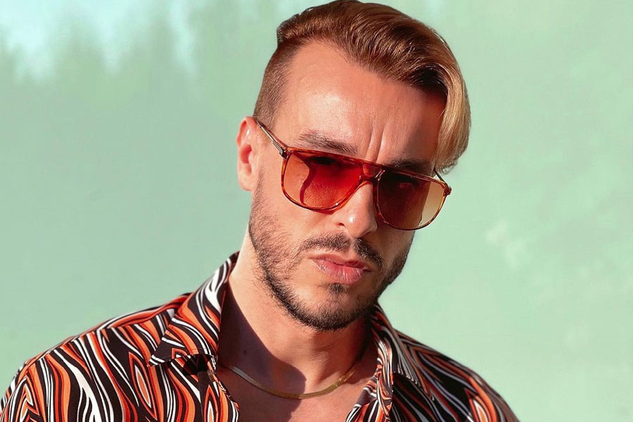 Cem Adrian: "Kimse Bilmez"