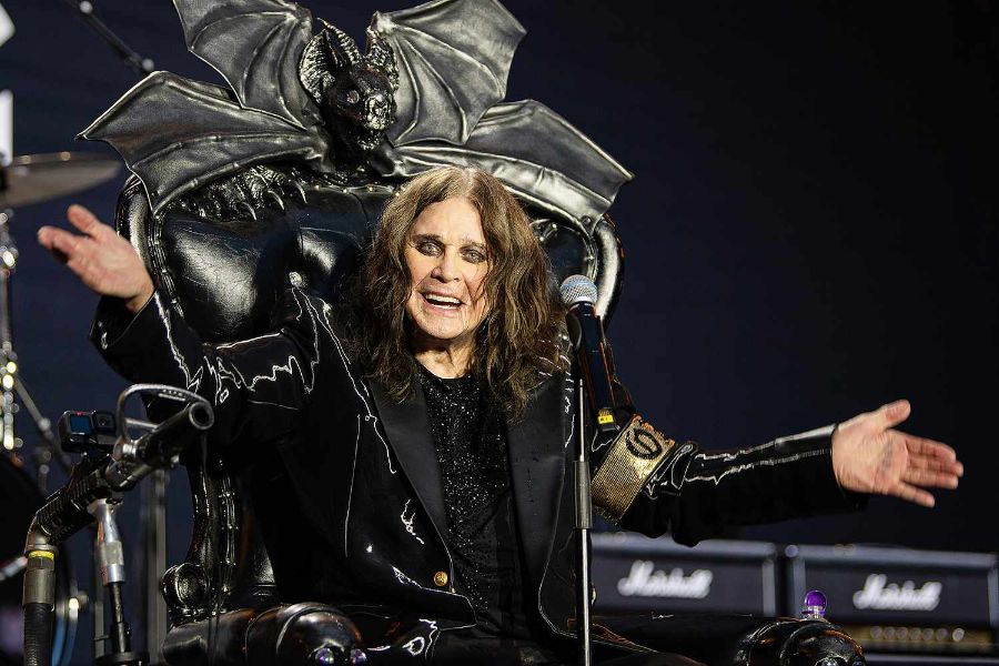 Ozzy Osbourne Sahnelere Veda Etti
