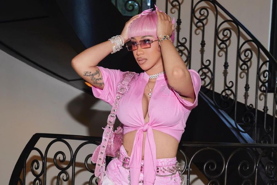 Cardi B'den Filtresiz Paylaşım