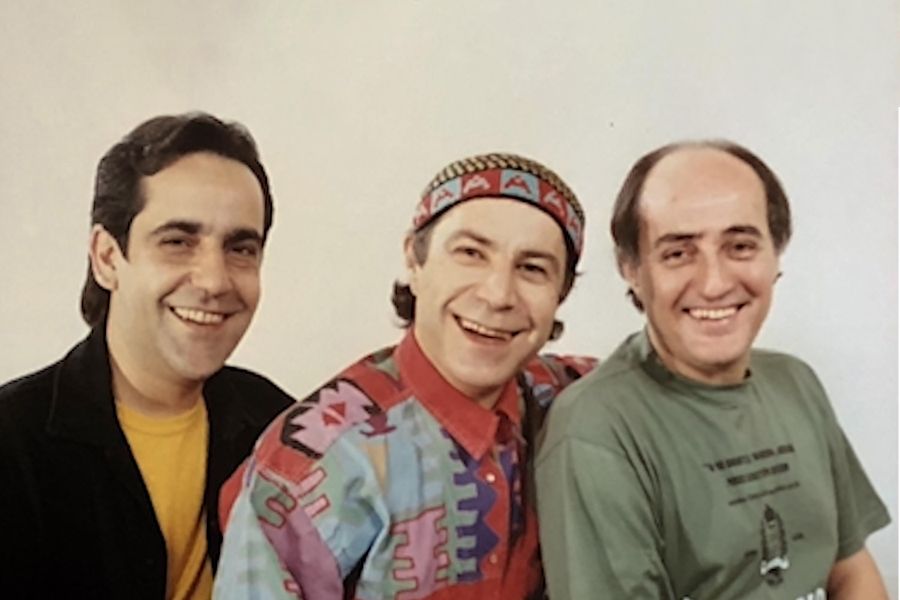 MFÖ'den "Küsme Bana"