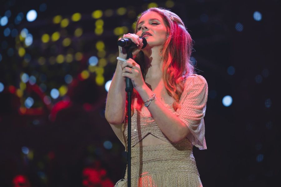 Lana Del Rey'den Yeni Tekli: “Bluebird” Yayında!