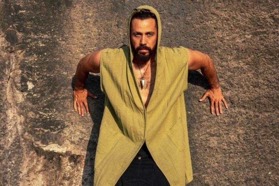 Bahadır Tatlıöz'den Yeni Şarkı Geldi