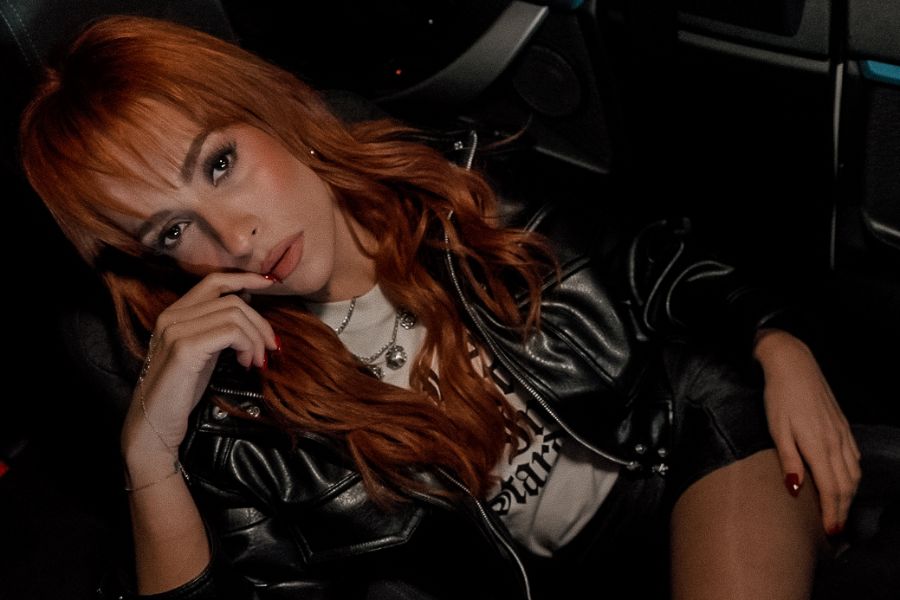 Dicle Olcay'dan Yeni Single!