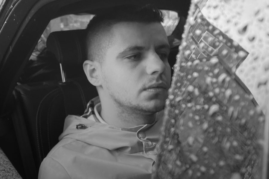 Çocukluk Arkadaşlarıyla Klip Çekti