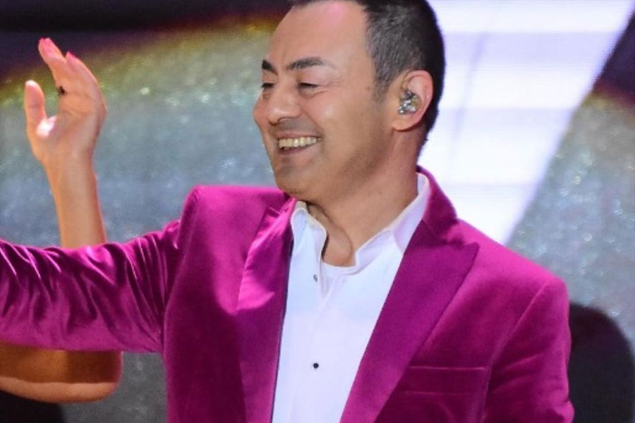 Serdar Ortaç ‘Best Of’ Albümünü Çıkmadan Sattı