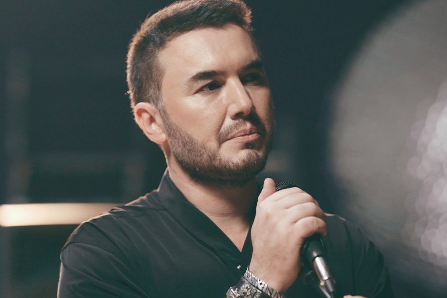 Mustafa Ceceli: "Ömrüm"