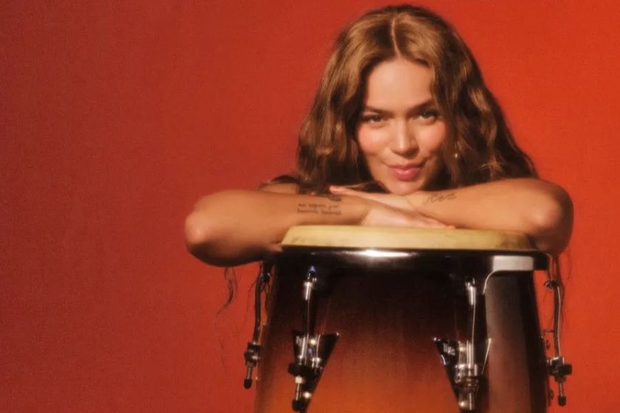 Karol G’den Cesur ve Renkli Bir Albüm: “Tropicoqueta”